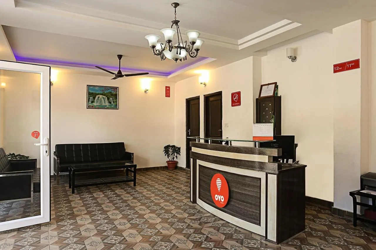 ***  Capital O 18601 Zurich Resort India