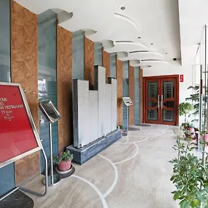 *** Hotel New Broadway India