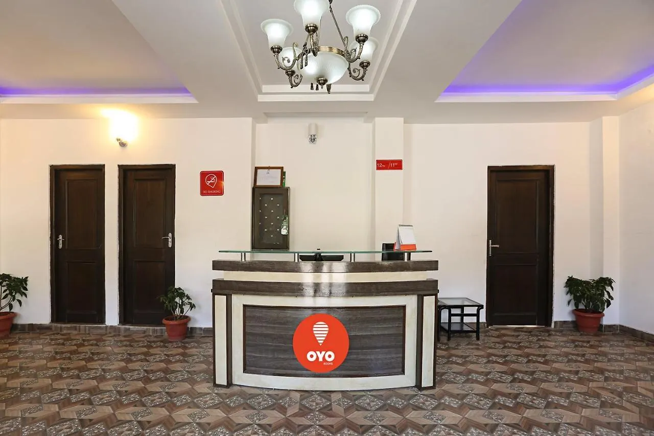 Capital O 18601 Zurich Resort 3*, Shimla India