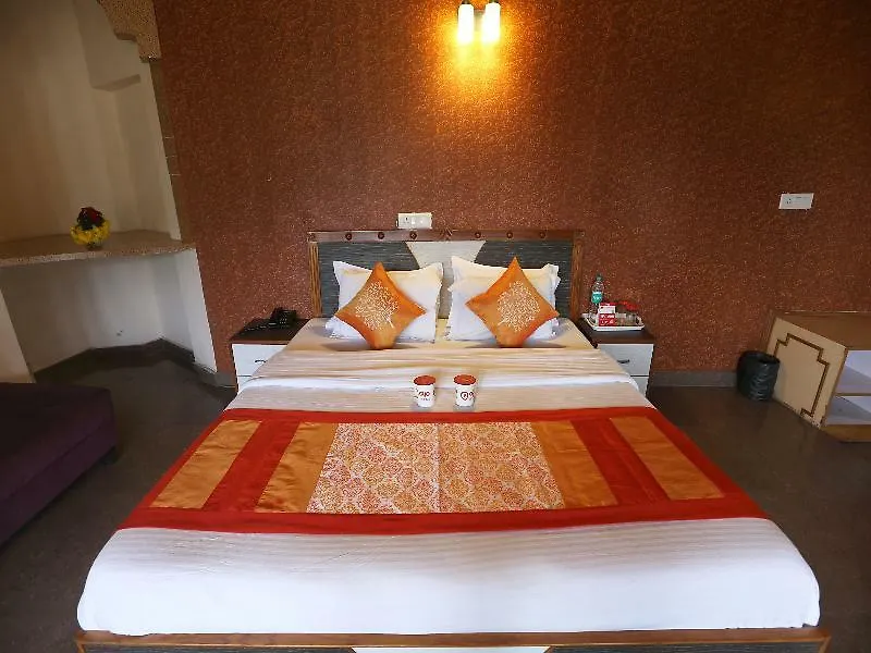 Capital O 18601 Zurich Resort 3*, Shimla